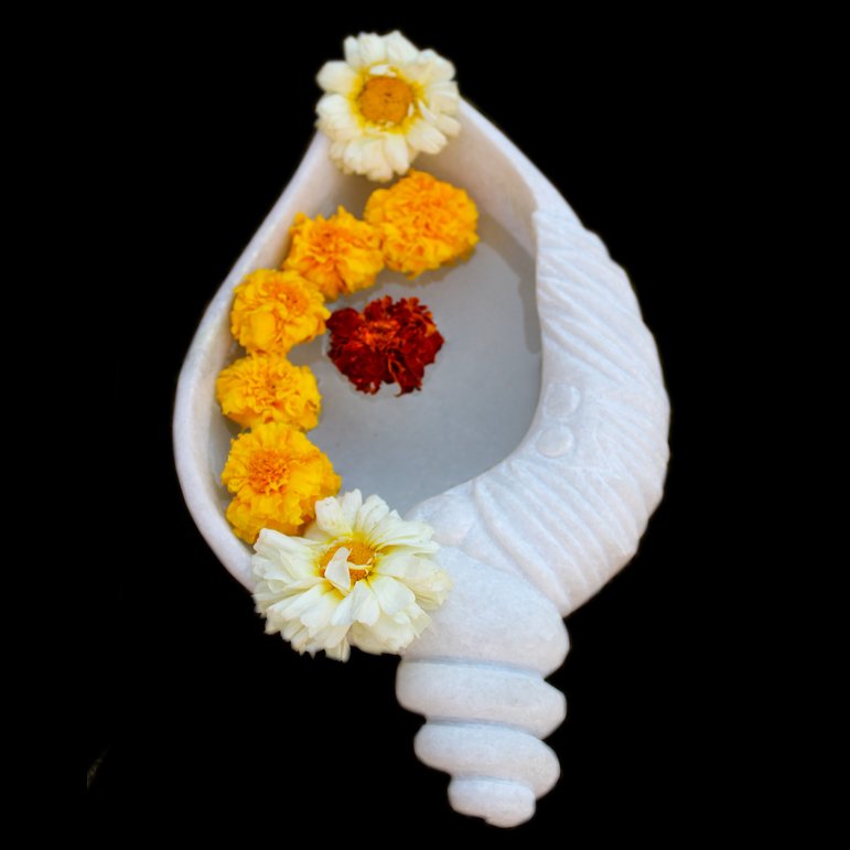White Marble Urli